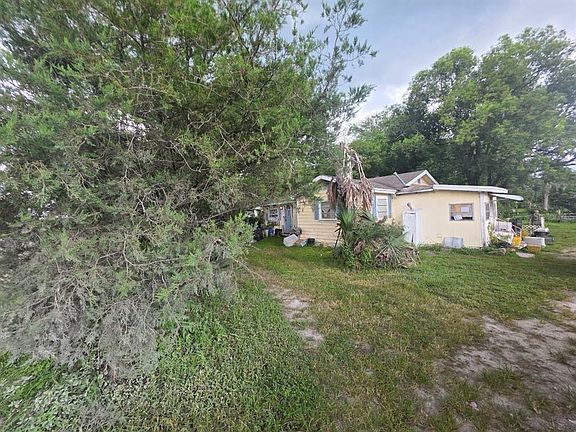 3rd image of 39521 COIT ROAD