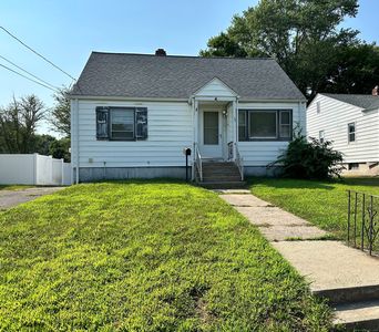 56 Arcadia Avenue, Hamden, CT, 06514