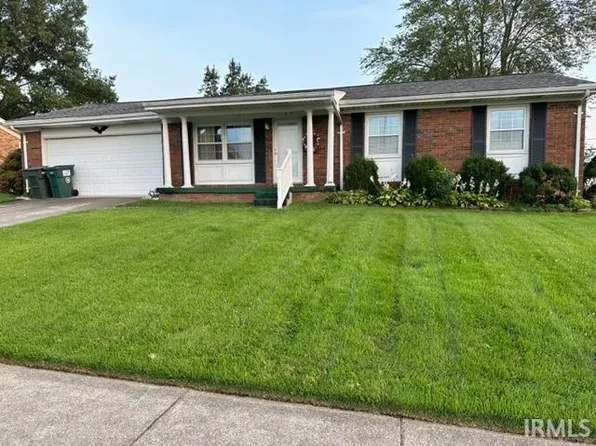 1107 Maxville Rd, Boonville, IN 47601