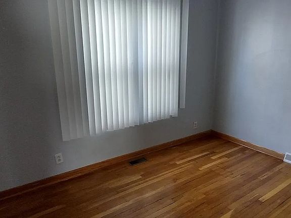 2nd image of 6242 W Cuyler Ave