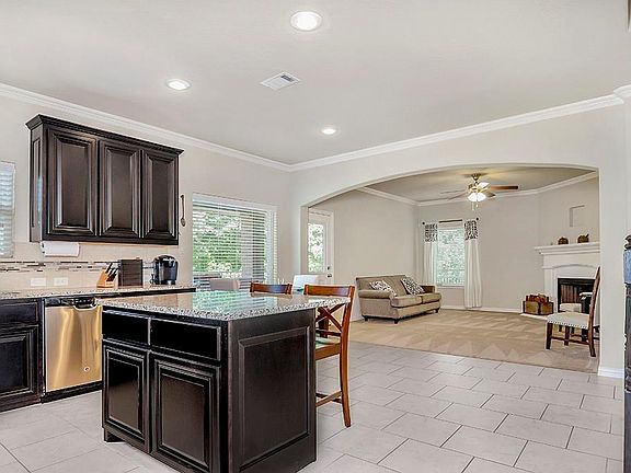 3rd image of 3709 Redwood Creek Ln