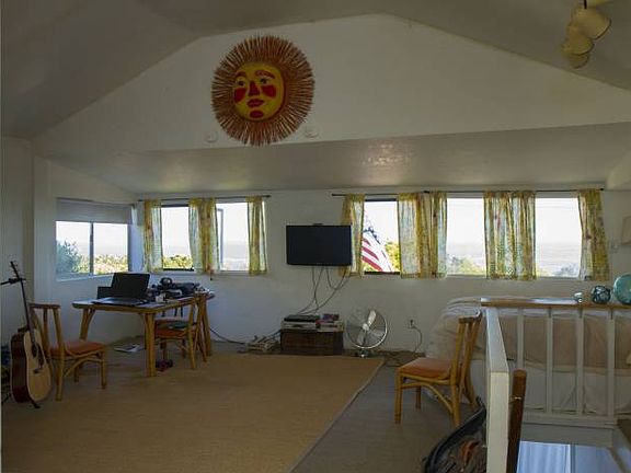 3rd image of 2290 Banner Ave