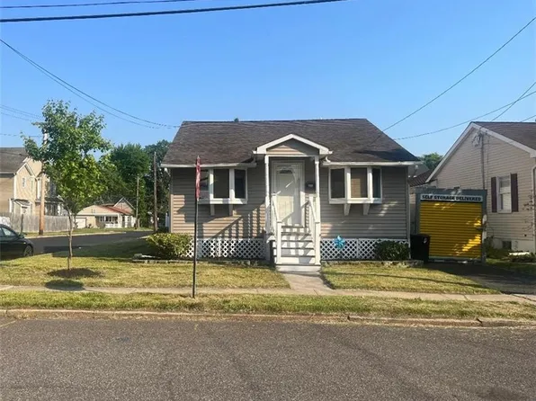 50 Pershing Ave, Milltown, NJ 08850
