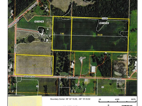 2069 Jackson Rd, Ottawa, KS 66067