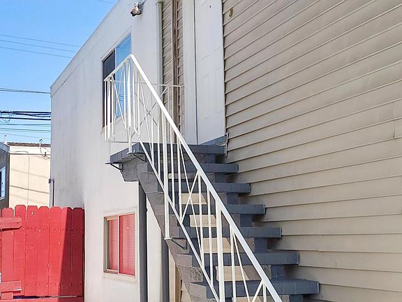 4th image of 1395 Southgate Ave