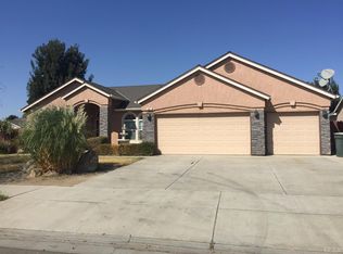 961 Evergreen Ave, Lemoore, CA 93245