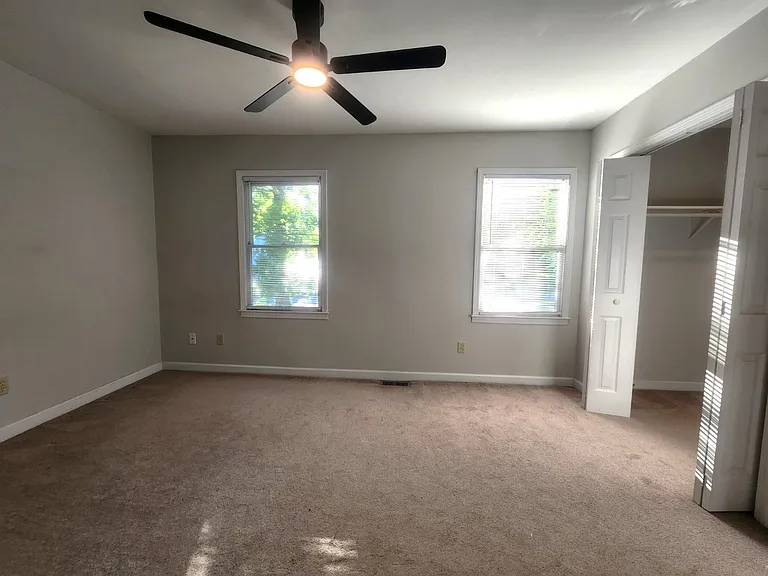 3317 Windsor Dr — Photo 9