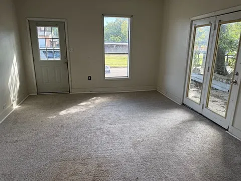 3 bed, 1092 sqft, $795 — Photo 2