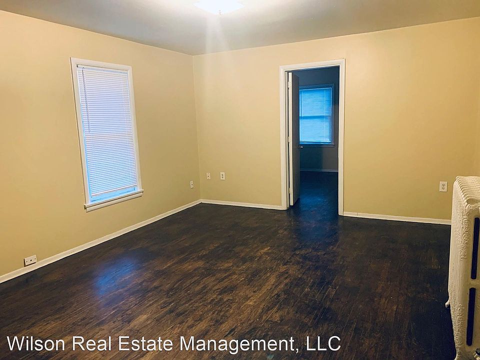 2nd image of 513 N 2nd St APT 6