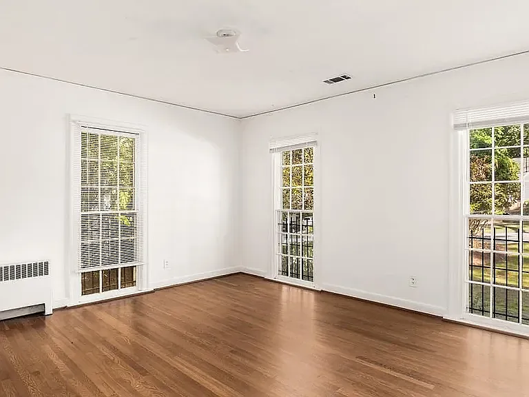 1947 Ardmore Rd NW — Photo 13