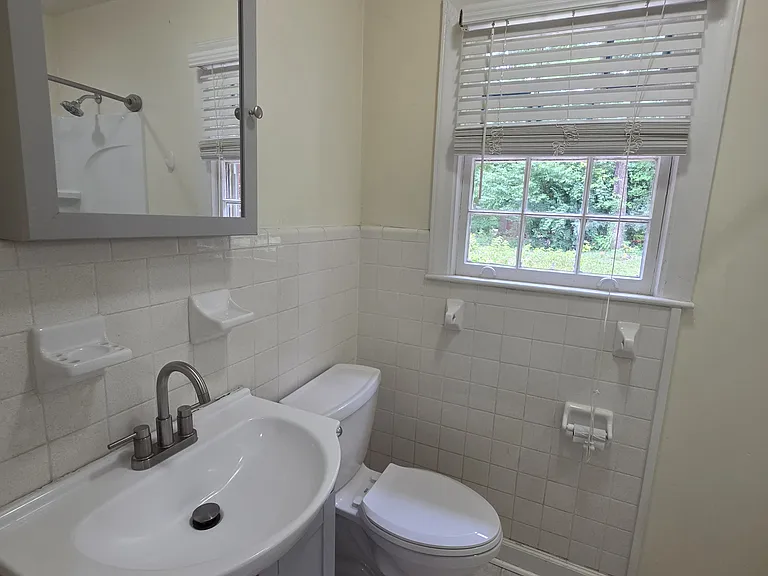 2976 Shady Ln — Photo 11
