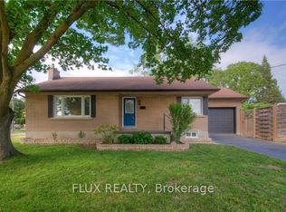 88 Broadmoor Ave, Kitchener, ON N2C 1Y7