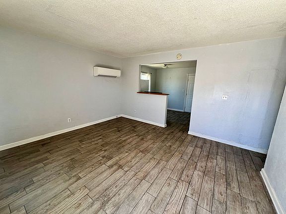 3rd image of 5531 Cahuilla Ave