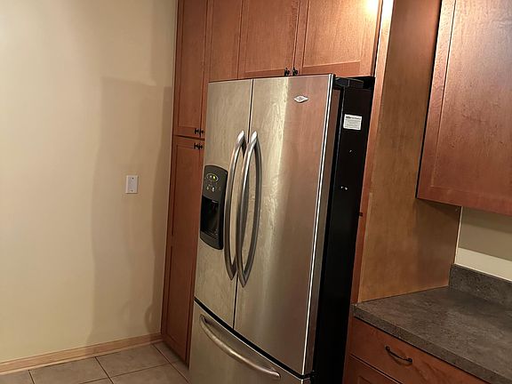 4th image of 4350 Parklawn Ave APT 202
