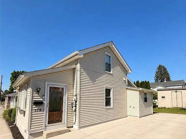 1119 Furnace St — Photo 1