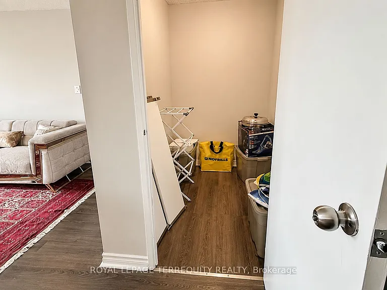 100 Wingarden Ct #409 — Photo 8