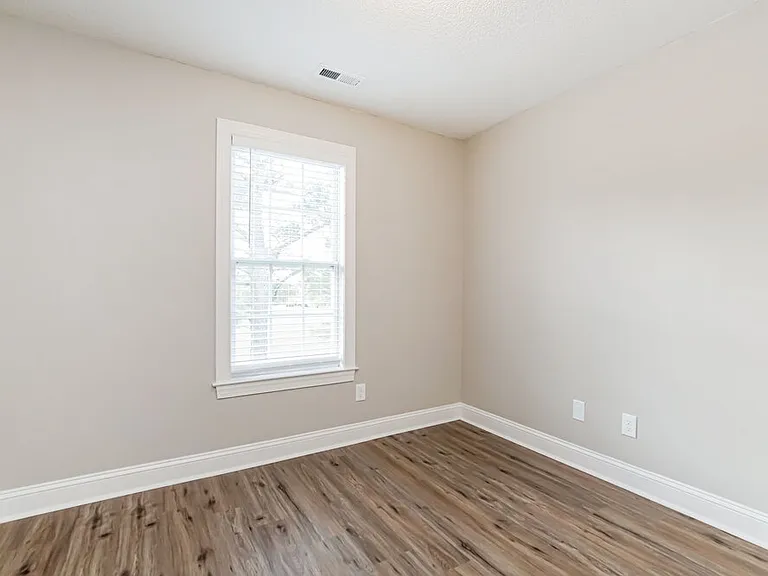662 Landing View Dr — Photo 14