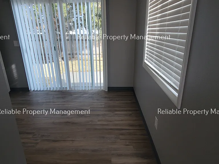 209 S Adam Ln #209 — Photo 8