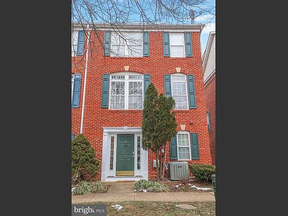 3rd image of 3611 Madison Ln
