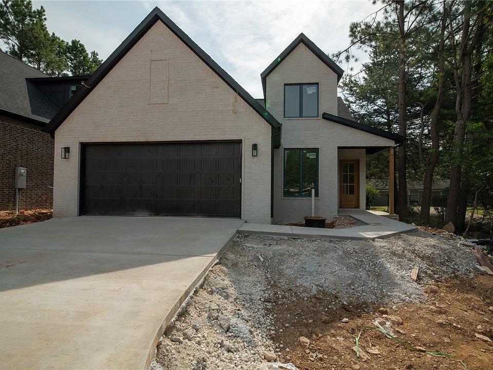 1st image of 316 S Happy Hollow Rd