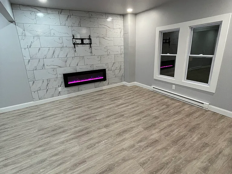 82 Clinton St #3 — Photo 2