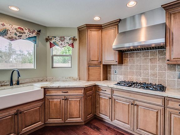 Gourmet Kitchen