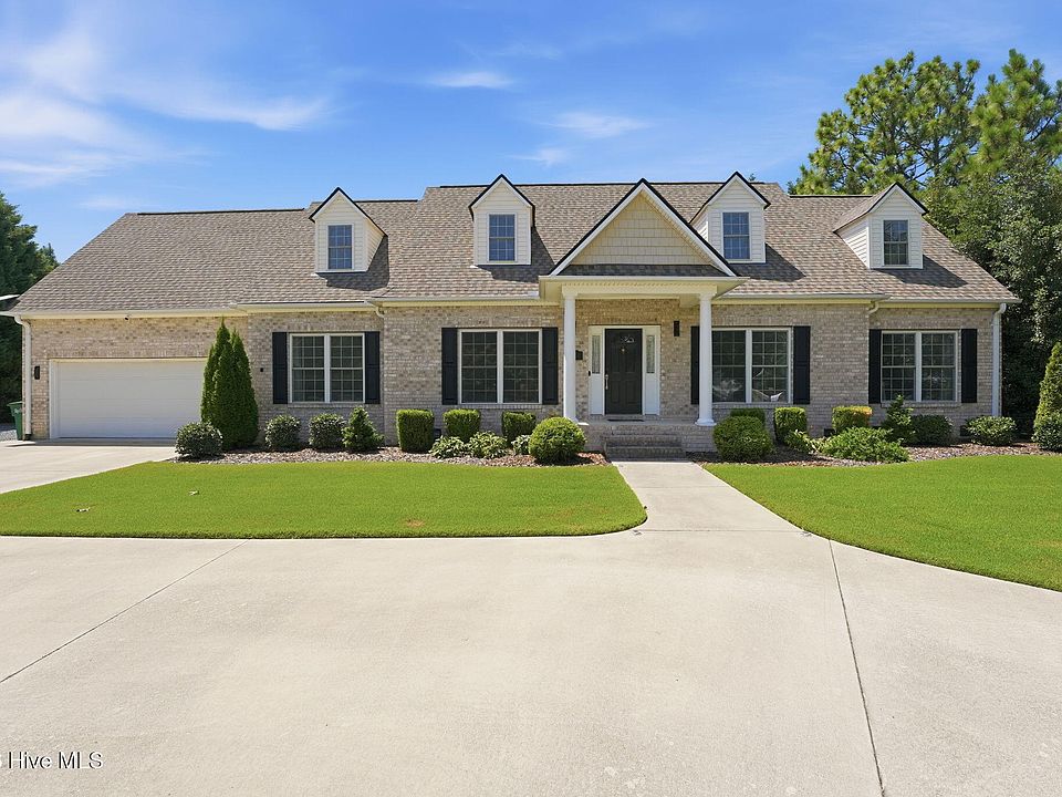 1st image of 5 Stallion Place