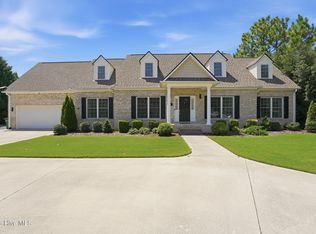 5 Stallion Pl, Pinehurst, NC 28374