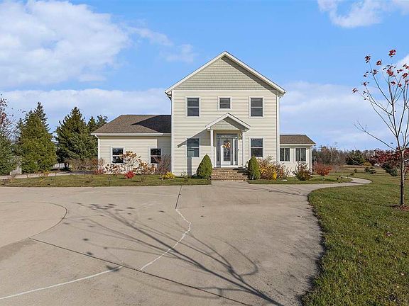 4th image of 7645 Bay Meadow Dr