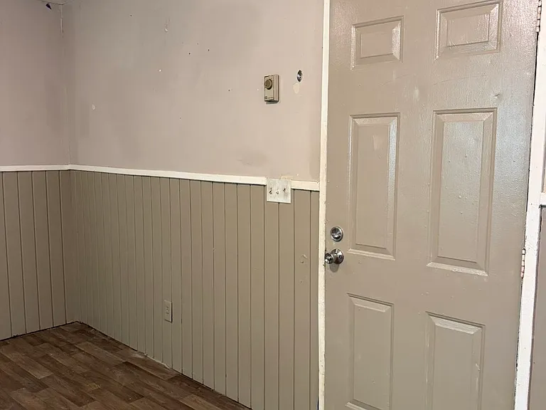 121 Wells St — Photo 4