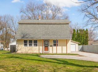 1121 Oregon St, Waterloo, IA 50702