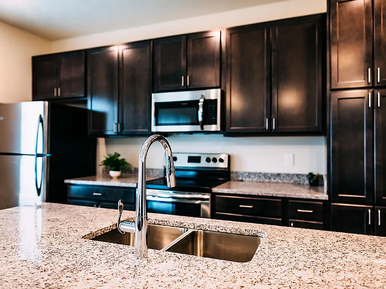 Heartland Flats — Photo 16