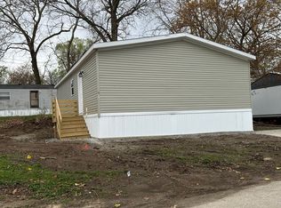 4494 Taft Ave SE #B-21, Iowa City, IA 52240