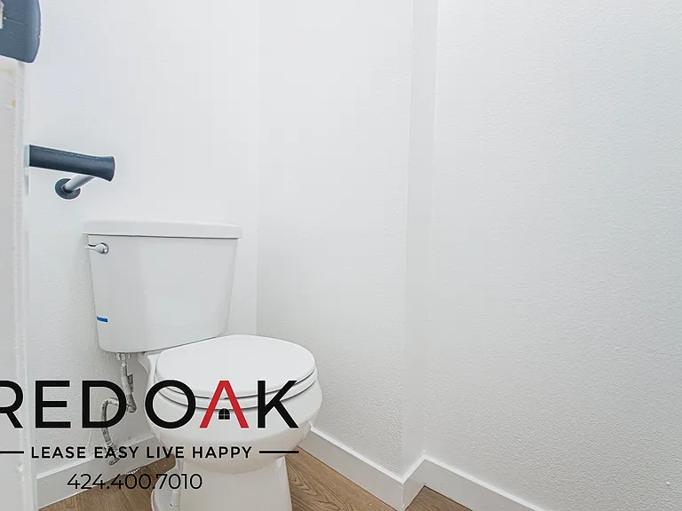 11051 Barnwall St #10 — Photo 24