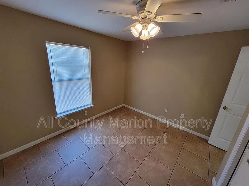 2 bed, 1.0 bath, 948 sqft, $1,100 — Photo 4