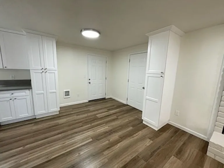 922 NE 21st Ave — Photo 10
