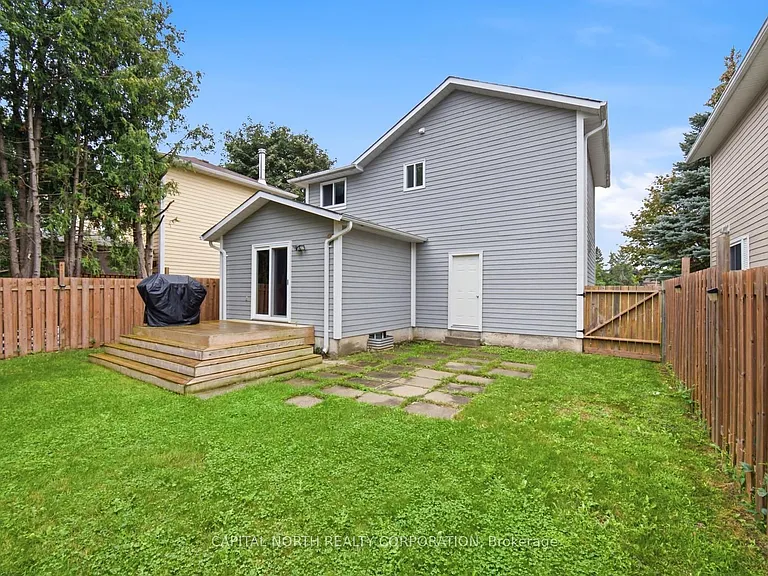 63 Elizabeth St — Photo 40