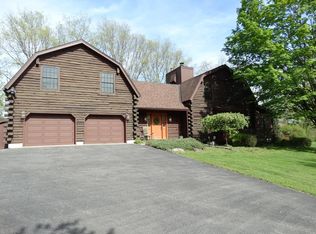 35 Wildwood Pl, Queensbury, NY 12804