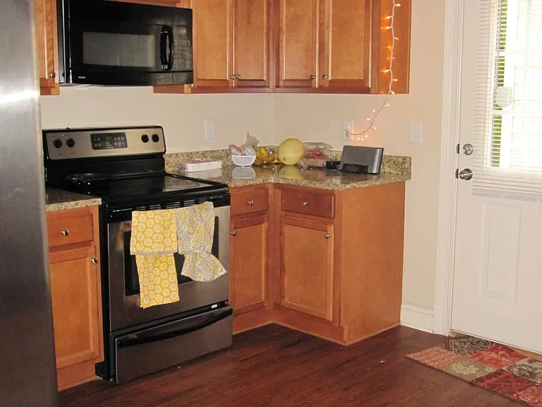 239 Ruth St #6 — Photo 4