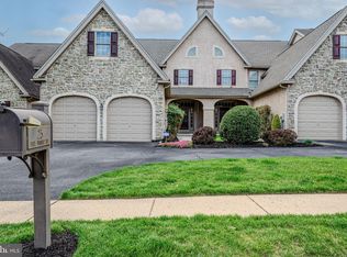 25 Fall Brooke Rd, Newark, DE 19711