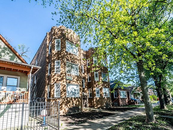 2nd image of 7034 S Claremont Ave #1