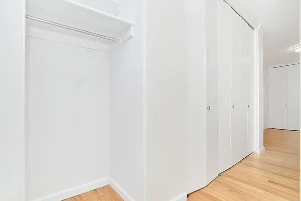 Rented by Living New York | media 8