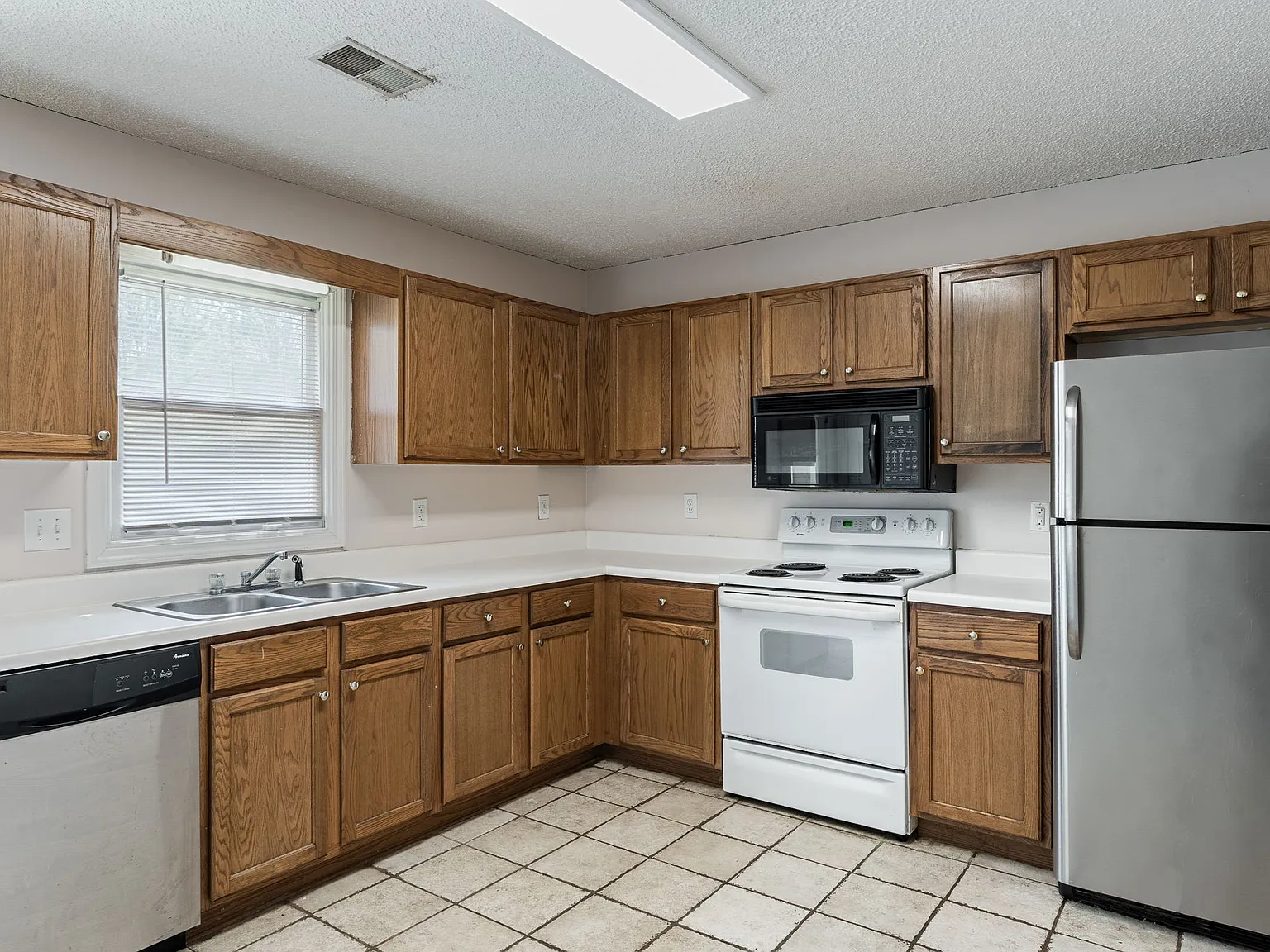 5049 Falling Creek Lane - 1 — Photo 4