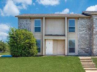 Coates Circle Townhomes, Fort Worth, TX 76116