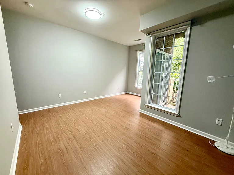 200 Dey St #227 — Photo 10