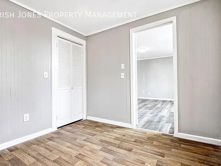 1305 Bailey Ave #UPPER FRONT — Photo 11