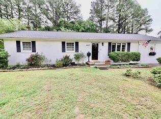 605 Meadow Ln, Murray, KY 42071