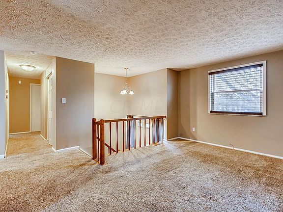 3rd image of 2215 Topaz Dr