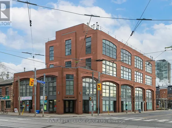 393 King St E #404, Toronto, ON M5A 1L3