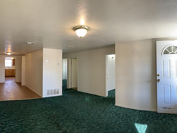 5th image of 907 N Avenue K